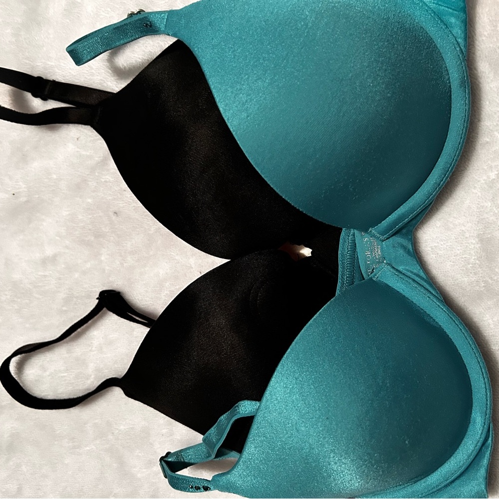 Victoria's Secret Black and Teal Bra